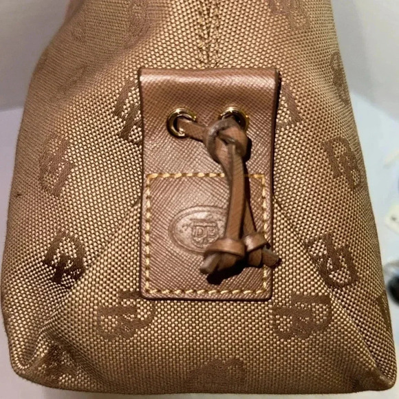 Dooney & Bourke 1975 Large Hand Bag - Picture 4 of 11